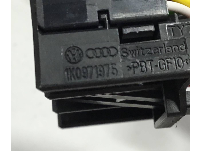 Блок предохранителей 80A971845, 1J0972977 Audi Q5 SQ5