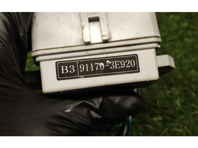 Блок предохранителей 911703E920   KIA Sorento    