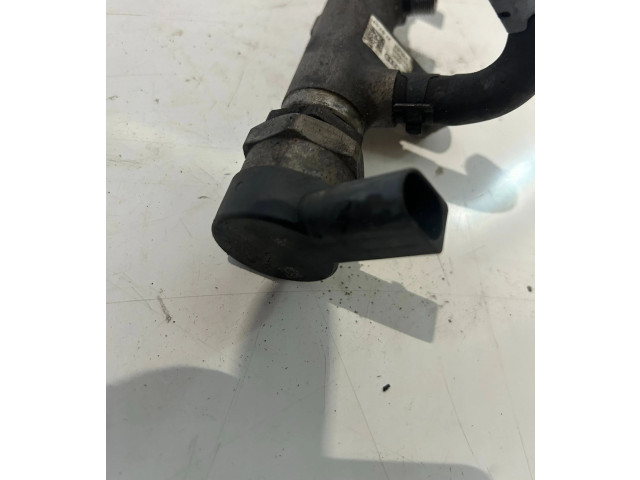 Топливная рампа 03L089C, 0016505   Volkswagen PASSAT B6  