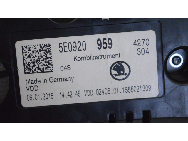 Панель приборов 5E0920959   Skoda Octavia Mk3 (5E)       