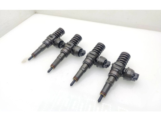 Vstřikovač 038130073BN, 0414720313   Volkswagen Caddy     