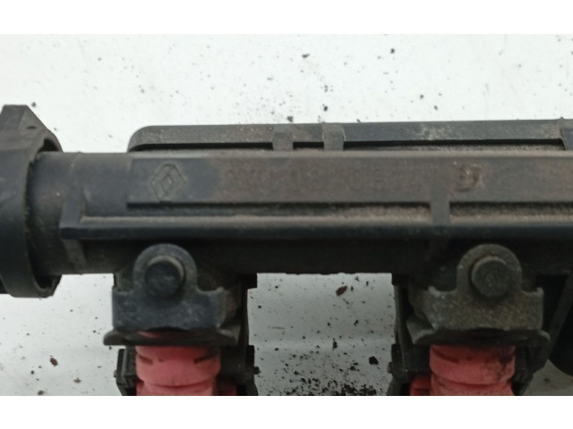 Топливная рампа 7700870914 Renault Clio I