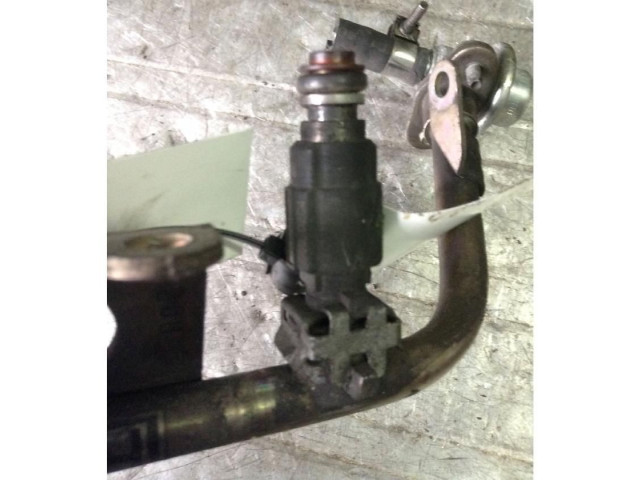 Vstřikovač Subaru Outback EJ25