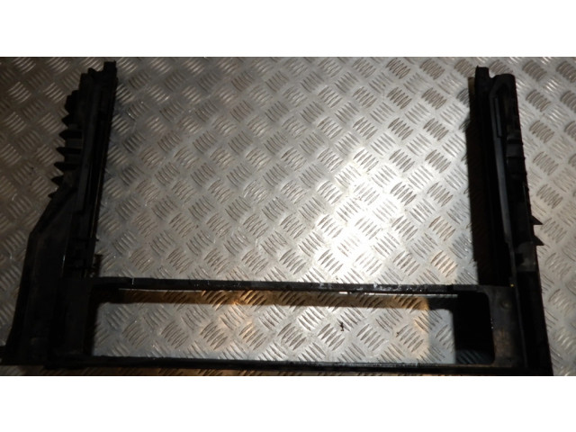 Держатель панели радиаторов (телевизора)