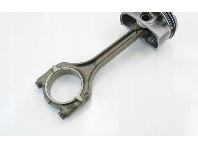  Поршень с шатуном  7493A  Skoda Fabia Mk3 (NJ)  