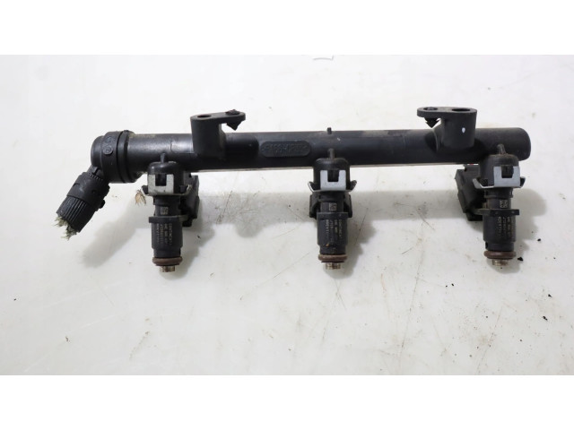 Топливная рампа Skoda Fabia Mk3 (NJ)