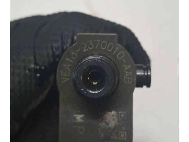 Форсунка 2370010 Volvo V70 D4204T9