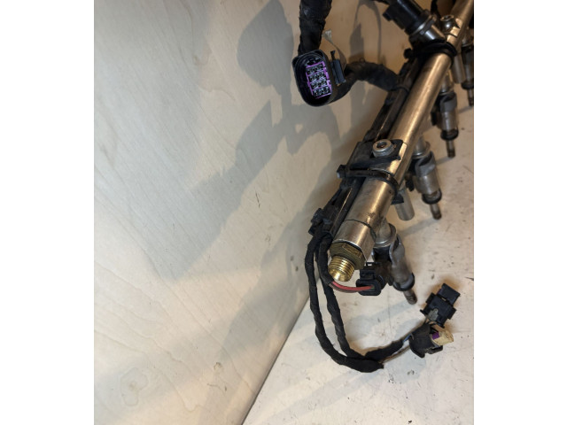 Vstřikovač 06K133317G, 06L906036K Skoda Octavia Mk3 (5E) CHHB