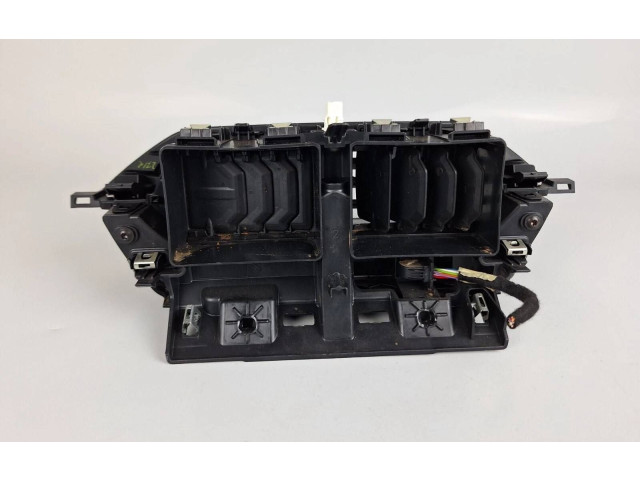 Блок управления климат-контролем 9823457080 Peugeot 2008 II