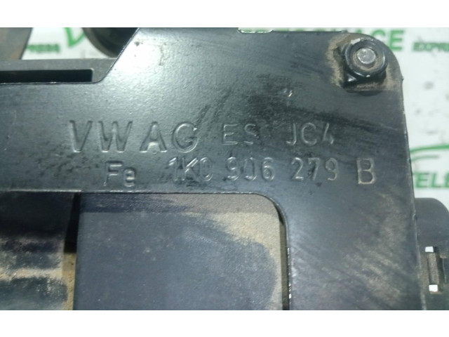 Блок управления двигателя 1K0906279B Dacia Logan II