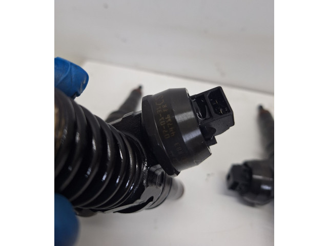 Комплект форсунок 0414720313, 038130073    Volkswagen Touran I  Bls 