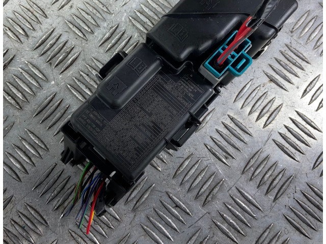 Блок предохранителей 31337663 Volvo S80