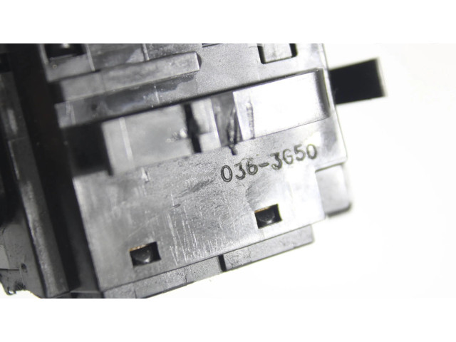 Ручка стеклоочистителей Mitsubishi Colt 2004 - 2008 года 17D714