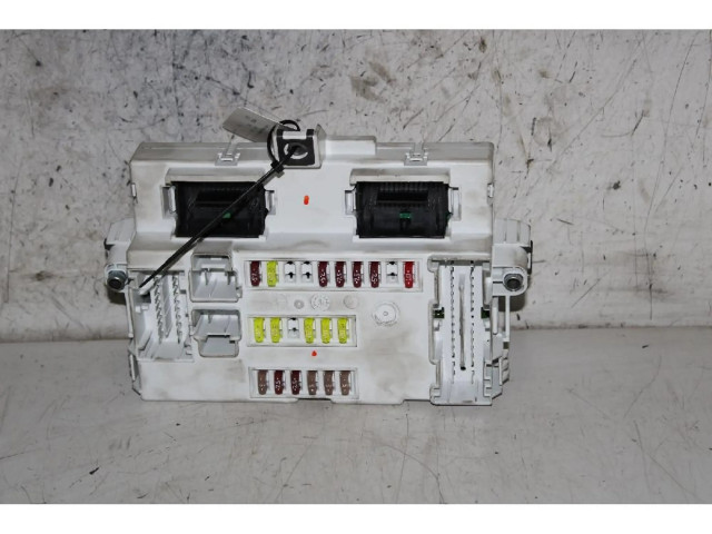 Блок предохранителей    Alfa Romeo Giulietta    