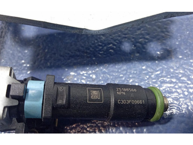 Форсунка 25186566, 25186566    Chevrolet Spark   