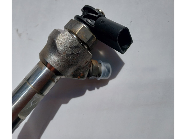 Форсунка 05L130277E, 05L130277E Skoda Octavia Mk4