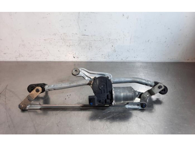 Vstřikovací lišta 657955023B Skoda Scala