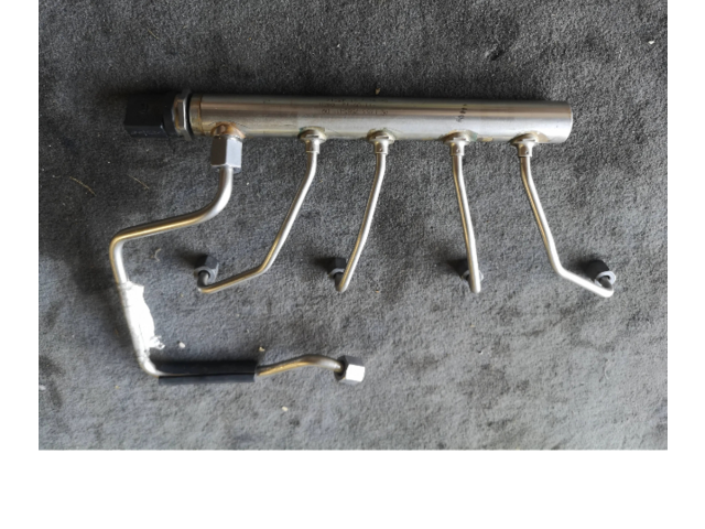 Vstřikovací lišta 758541109   BMW 3 F30 F35 F31     