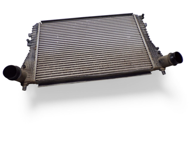 Интеркулер  1K0145803AF   Volkswagen Caddy 