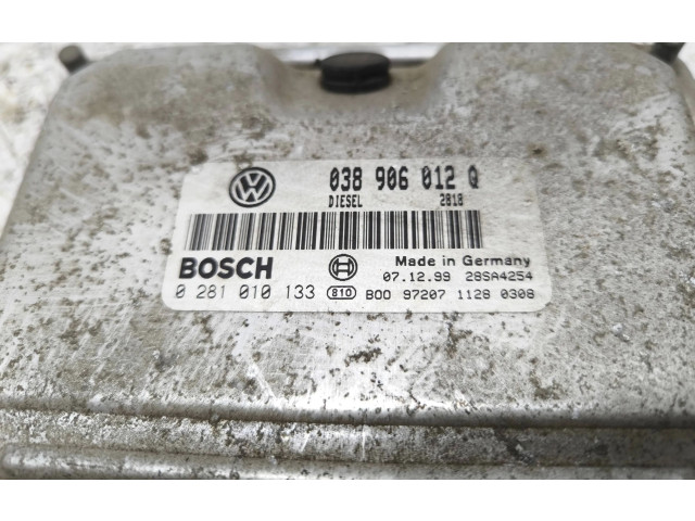 Блок управления двигателя 038906012Q, 28SA4254 Volkswagen New Beetle