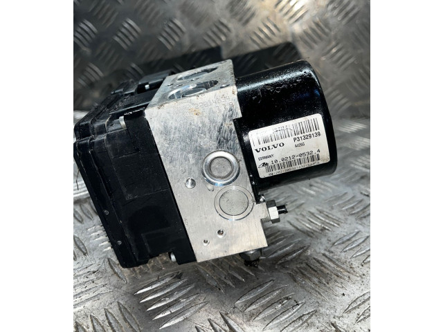 Блок АБС 31329139, 000404972C3   Volvo  V70  2008 - 2013 года