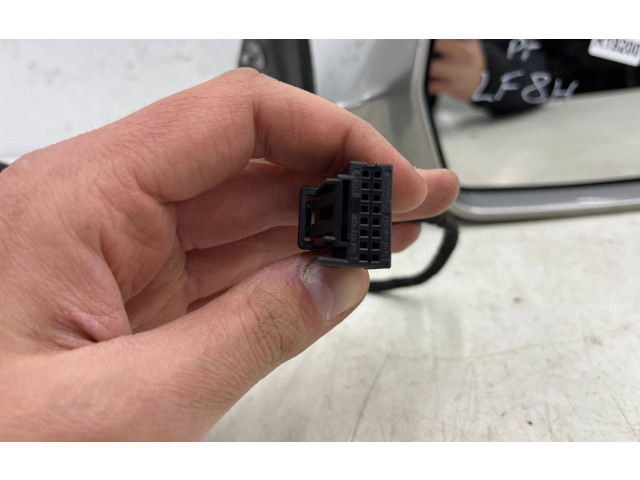 Зеркало электрическое        Skoda Octavia Mk2 (1Z)  2004 - 2013 года   