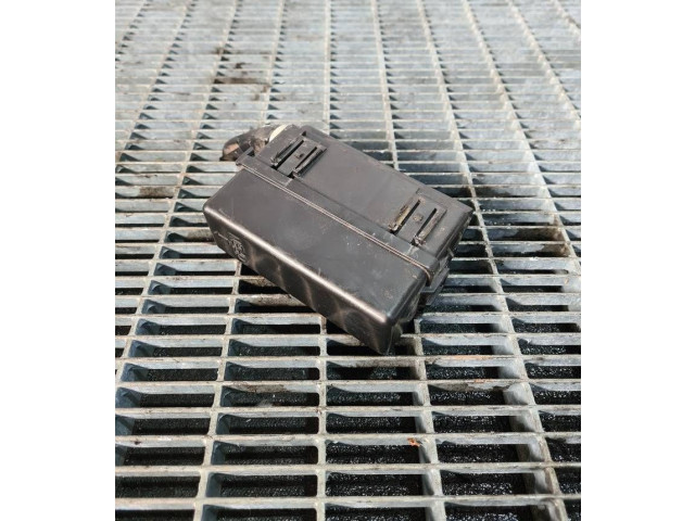 Блок предохранителей Subaru Forester SH