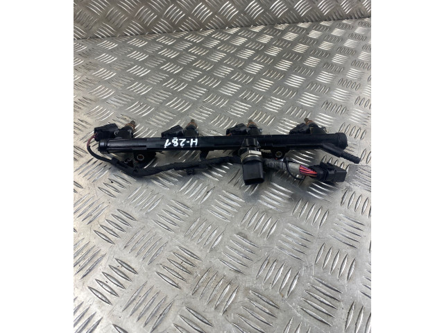 Топливная рампа 06K133681C Audi A5 8T 8F