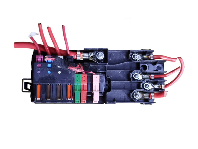 Блок предохранителей  2115452601   Mercedes-Benz R W251    