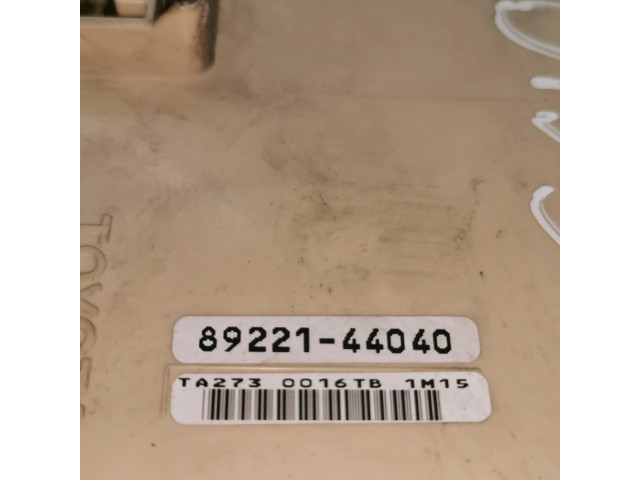   Pojistková skříňka 8922144040   Toyota Avensis Verso 2003