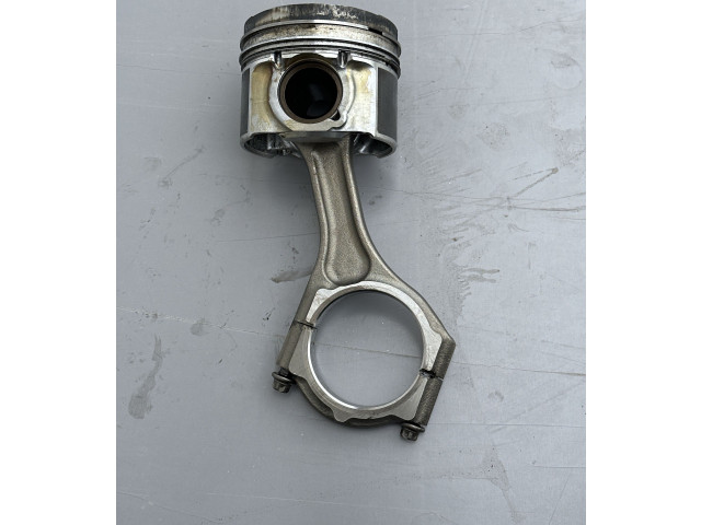 Píst Subaru XV I EE20