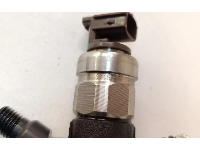 Форсунка 1465A367 Mitsubishi L200