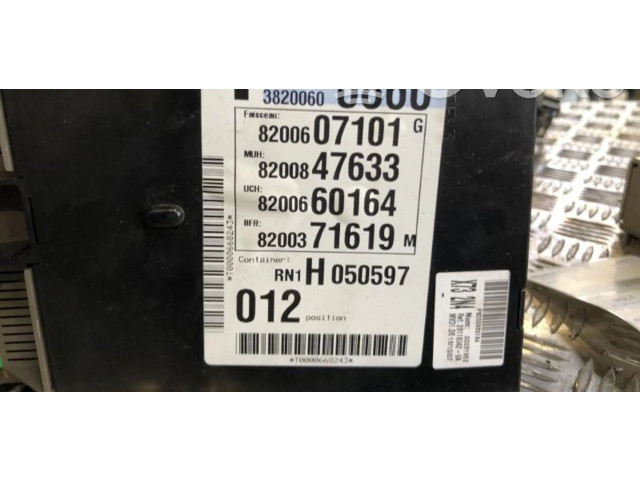 Pojistková skříňka Řídící jednotka BSM 8200660164 Renault Vel Satis 2008