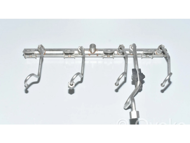 Vstřikovací lišta 7547600, 13537547600 BMW 5 F10 F11 pro benzínový motor 4.4 N63 B44 A 550 i