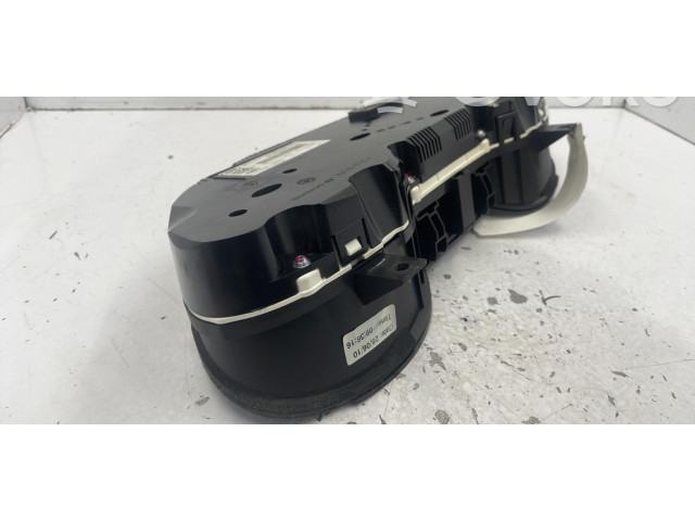 Панель приборов 8R0920981H Audi Q5 SQ5