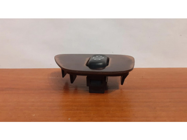 Включатель электрических окон