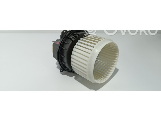 Вентилятор печки    272104788R   Renault Clio V