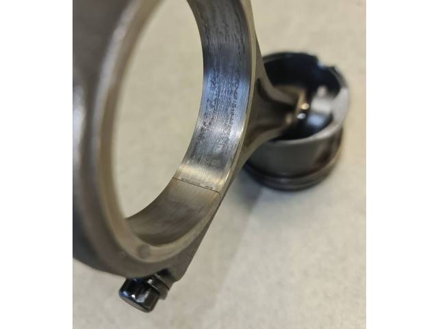 Поршень с шатуном H268X Land Rover Discovery 4 - LR4