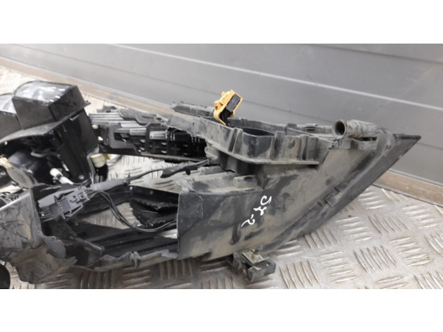 Передняя фара