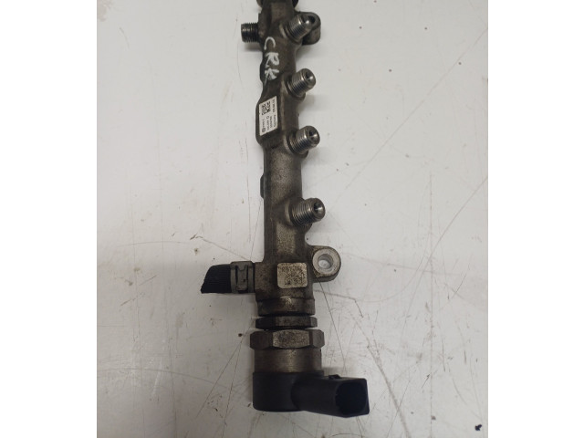 Топливная рампа 04L089D   Volkswagen PASSAT B7 USA  