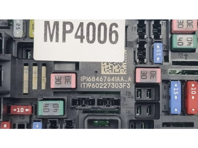 Pojistková skříňka 68467641AA, 960227303F3 Dodge RAM 2021