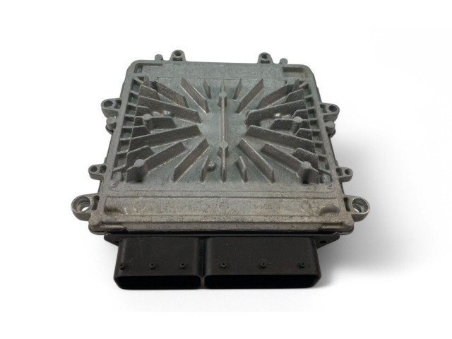 Блок управления двигателем Блок управления 31303095AC, 0281016616   Volvo V70