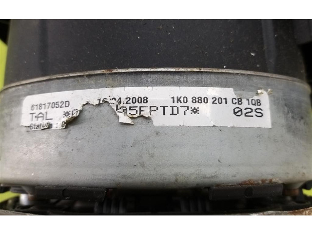 Подушка безопасности водителя 1Z0880201AH Skoda Fabia Mk2 (5J)