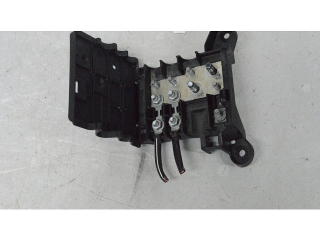 Блок предохранителей    Audi A6 S6 C7 4G    