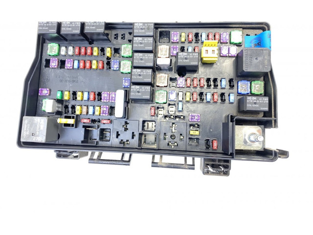 Блок предохранителей 68194607AE, 68194607AE Jeep Grand Cherokee