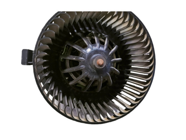 Вентилятор печки    272106020R, N106415P   Dacia Duster
