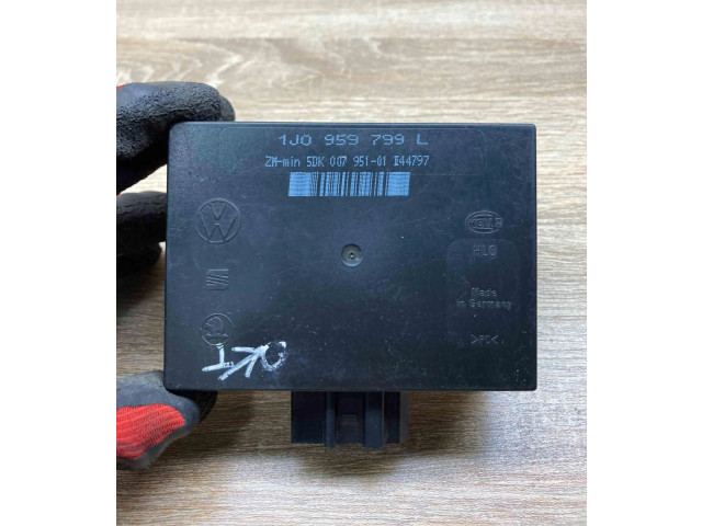 Блок комфорта 1J0959799L, 5DK007951   Skoda Octavia Mk1 (1U)   