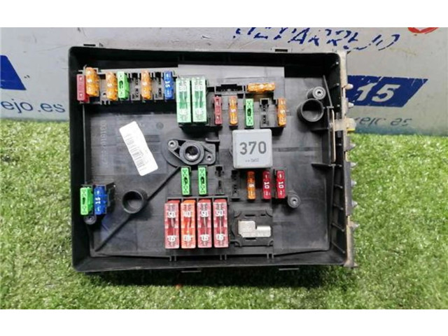 Блок предохранителей 1K0937125A, 1K0937125A Skoda Octavia Mk2 (1Z)