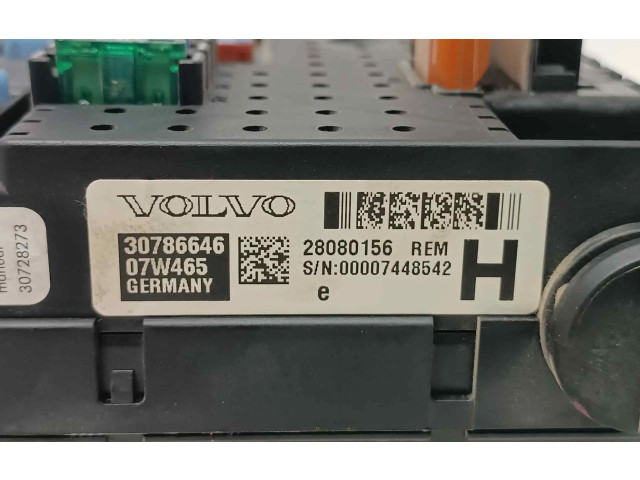 Блок предохранителей 28080156, 30786646   Volvo XC90    