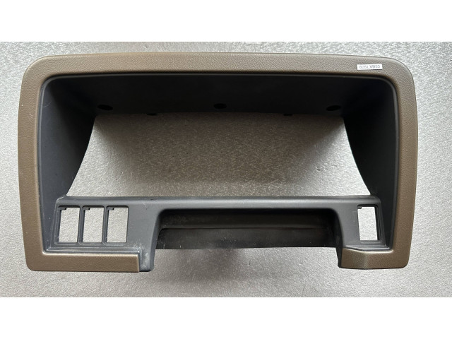 Přístrojová deska Nissan Patrol Y60 1994 6824001J00, 6824001J01